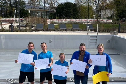 Das Sesekebad-Team freut sich auf die bald startende Freibadsaison.
